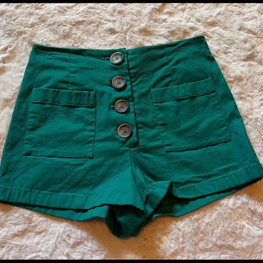 Green High Waist shorts